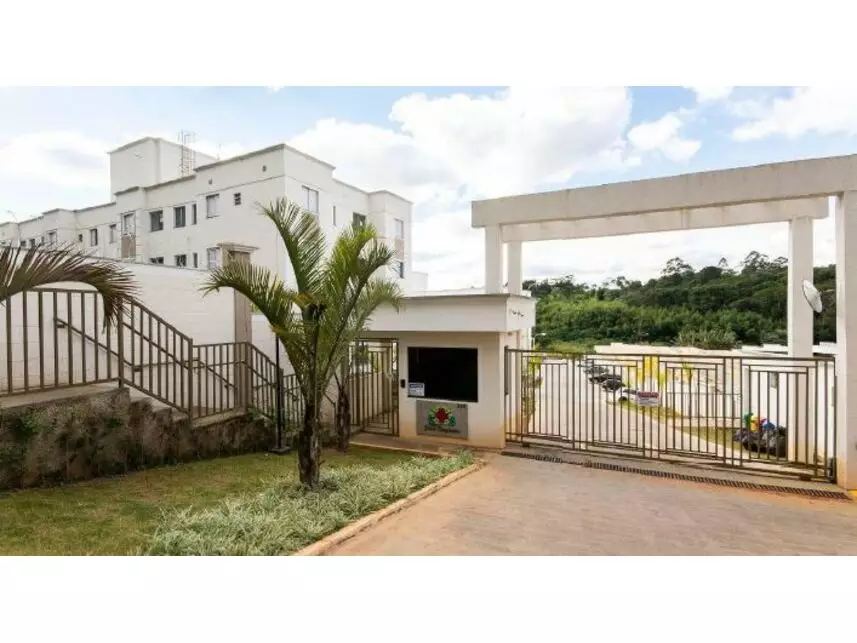 Apartamento com 2 quartos e 1 vaga de garagem
