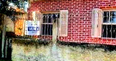 Casa Ocupada com 2 Quartos e 1 Vaga em Pelotas/RS