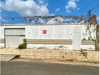 Casa padrão com 239m², 1 vaga e piscina em Santa Inês/MA