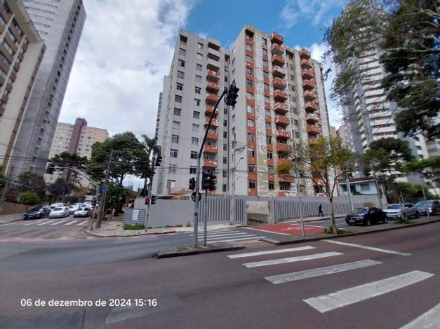 Apartamento com 2 quartos, 1 banheiro, 87m² privativos e 132m² totais