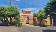 Casa com 2 Quartos, Edícula, Piscina e Churrasqueira