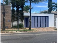 Casa Ocupada no Setor Flamboyant com 230m² de Terreno