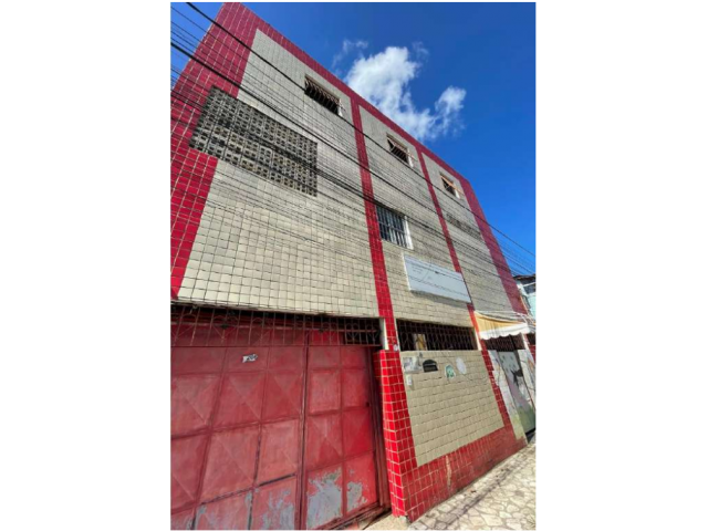 Edificação com 63m² no 1º Andar em Lauro de Freitas/BA