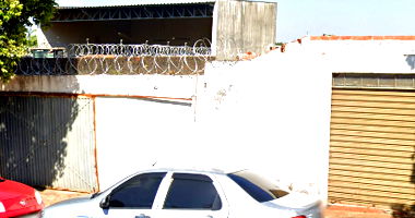 Terreno com Construção Antiga e Parcialmente Demolida - 360m²