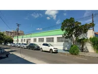 Imóvel Comercial Amplo em Leilão - Centro
