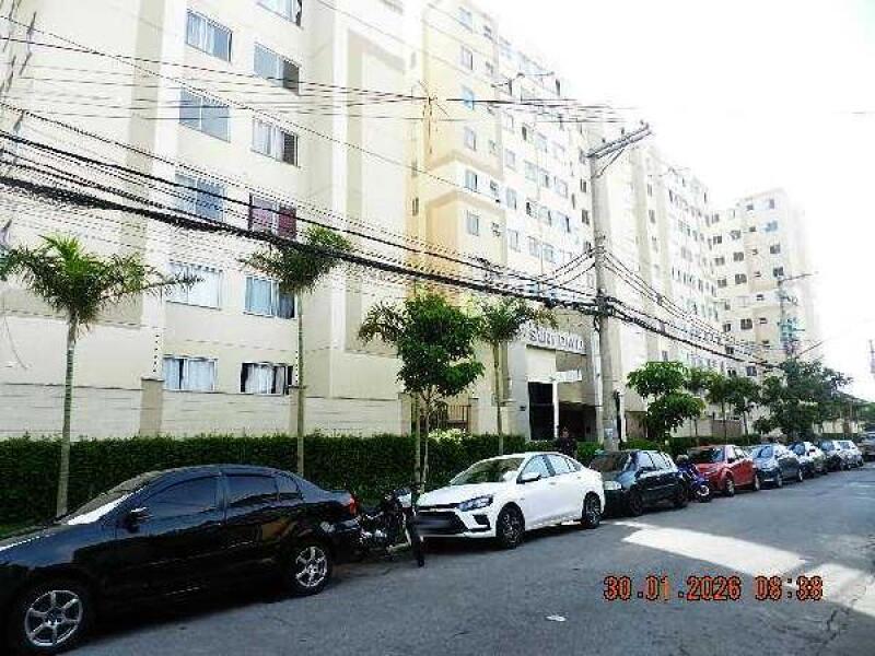 Apartamento com 2 quartos, 1 banheiro e 41,35 m²