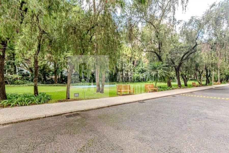 Apartamento de Alto Padrão com 4 Quartos em Frente ao Shopping Iguatemi
