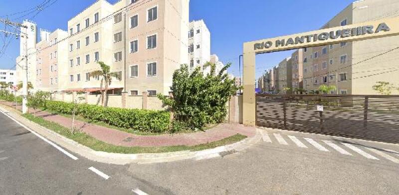 Apartamento com 2 Quartos e Vaga de Garagem em Condomínio