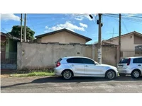Casa com 3 quartos, 2 banheiros, 1 vaga, 135m² construída, ocupada