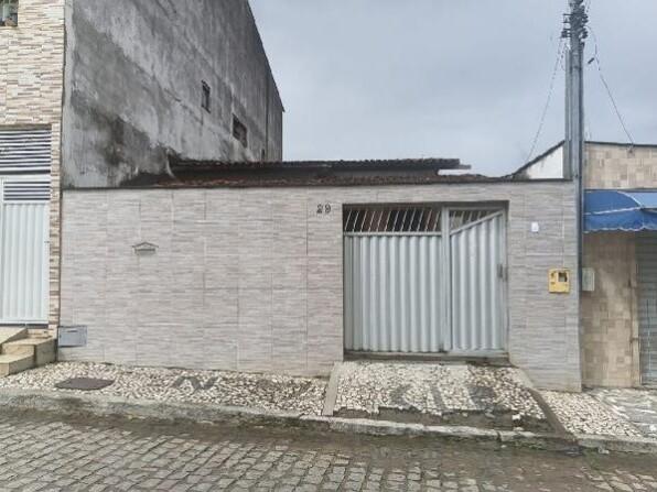 Casa com 2 quartos e 1 banheiro, 56,91 m², desocupada