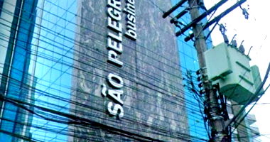 Sala Comercial com Box no Centro de Caxias do Sul/RS