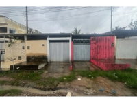 Casa com 92,5m² construída e terreno de 180m², imóvel