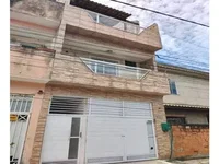 Casa ocupada com 1 vaga e 92,72 m² construídos
