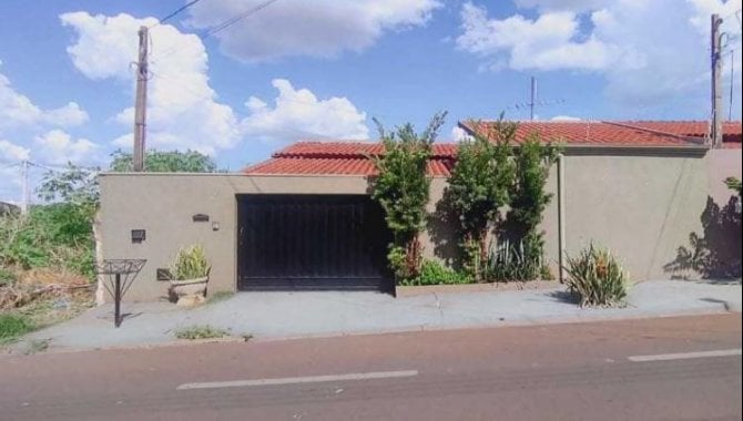 Casa 3 quartos 1 banheiro 1 vaga 108m² ocupada