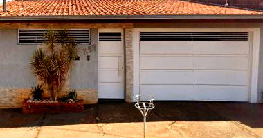 Casa com 2 quartos e 67.50m² de área construída