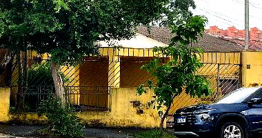 Casa com 2 vagas e 145 m² de área privativa