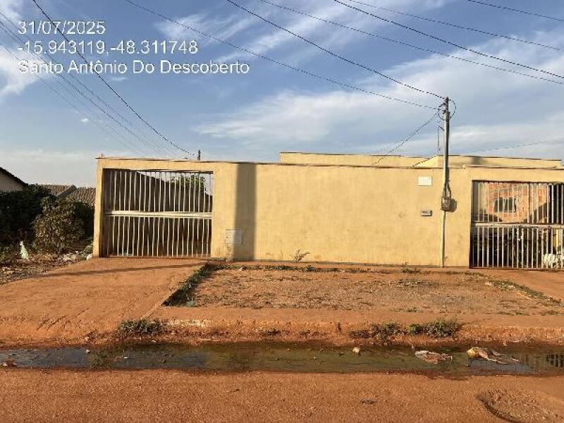 Casa em Santo Antônio do Descoberto/GO com 2 quartos