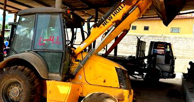 Retroescavadeira New Holland B95B