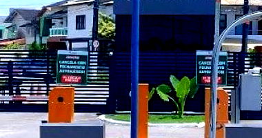 Casa em Condomínio 213 m² Ocupada em Maceió - AL