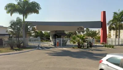 Casa em condomínio com 2 vagas e 58 m² ocupada