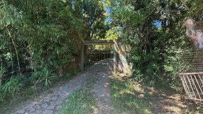 Casa Ampla com Terreno em Viamão - RS