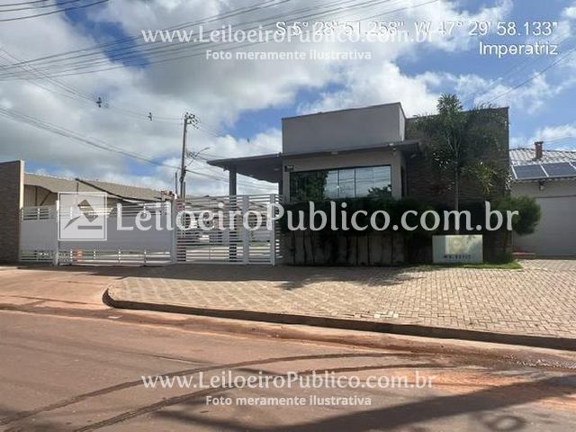 Casa com 2 quartos, 2 banheiros, 1 vaga e 132,89m² construída