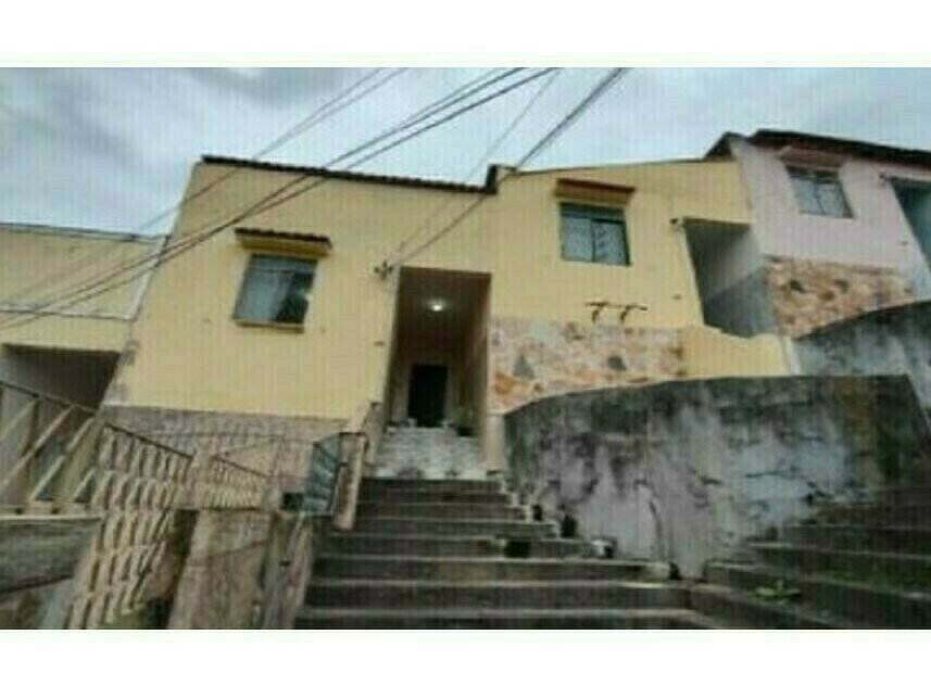 Casa Ocupada em Cascadura com 47m² de Área Construída