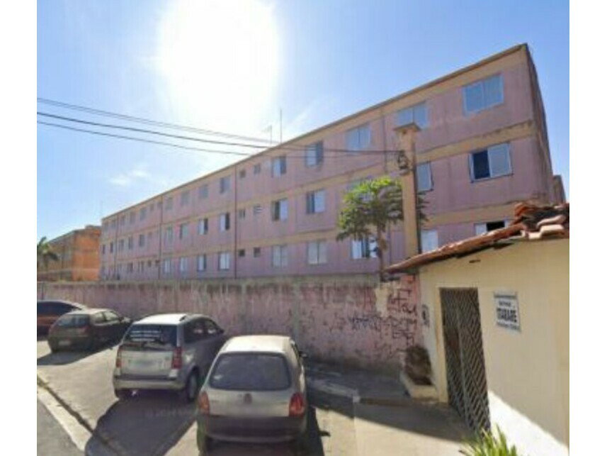 Apartamento em Leilão com 2 Quartos e 1 Banheiro