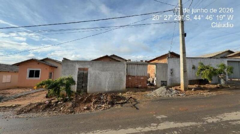 Casa com 2 Quartos e 49,31 m² em Cláudio/MG