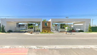 Casa em Condomínio com 201m² de Área Construída