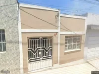 Casa com 2 quartos e 1 banheiro, 72m² construídos, ocupada