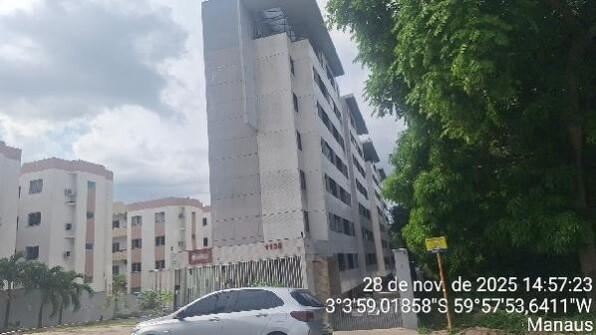Apartamento com 3 quartos, 2 banheiros e 2 vagas de garagem