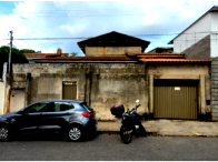 Casa com 250m² em Varginha/MG, terreno de 372m², em mau estado