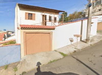 Casa padrão com 1 vaga, 137m² construídos em terreno de 300m²