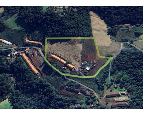 Terreno Rural em Videira/SC com Área Construída de 1.874m²