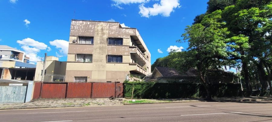 Apartamento espaçoso no Juvevê com 3 quartos e 131,27 m²
