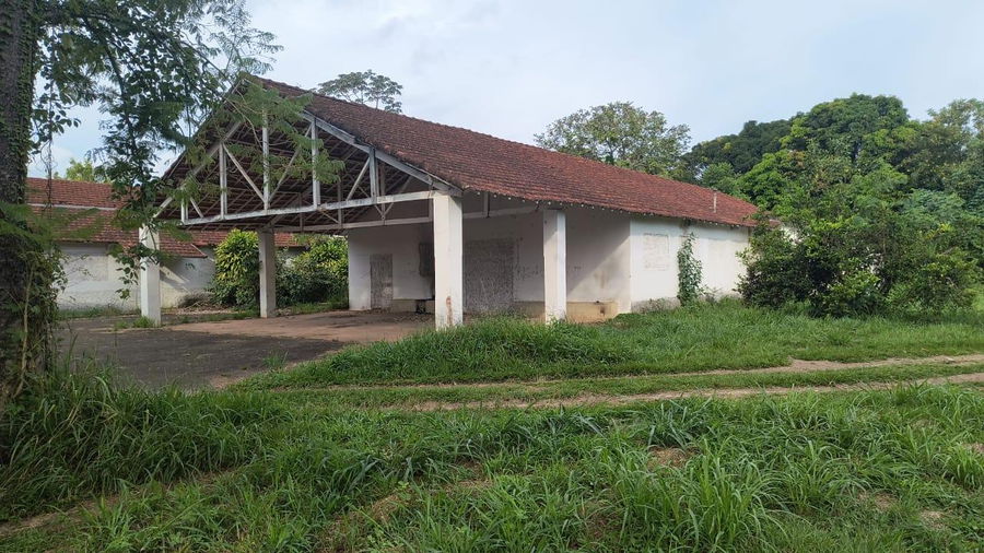 Imóvel Comercial Desocupado em São José da Barra/MG