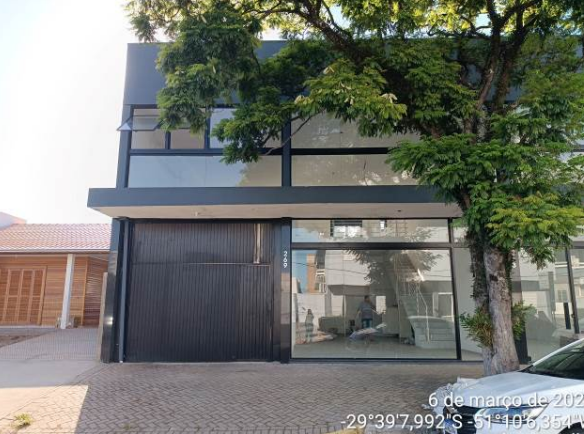 Sala comercial com 165,43m², vaga descoberta, desocupada