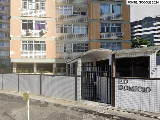 Apartamento 2201 com 3 quartos, 1 banheiro, 1 vaga, 128m² construídos, varanda fechada