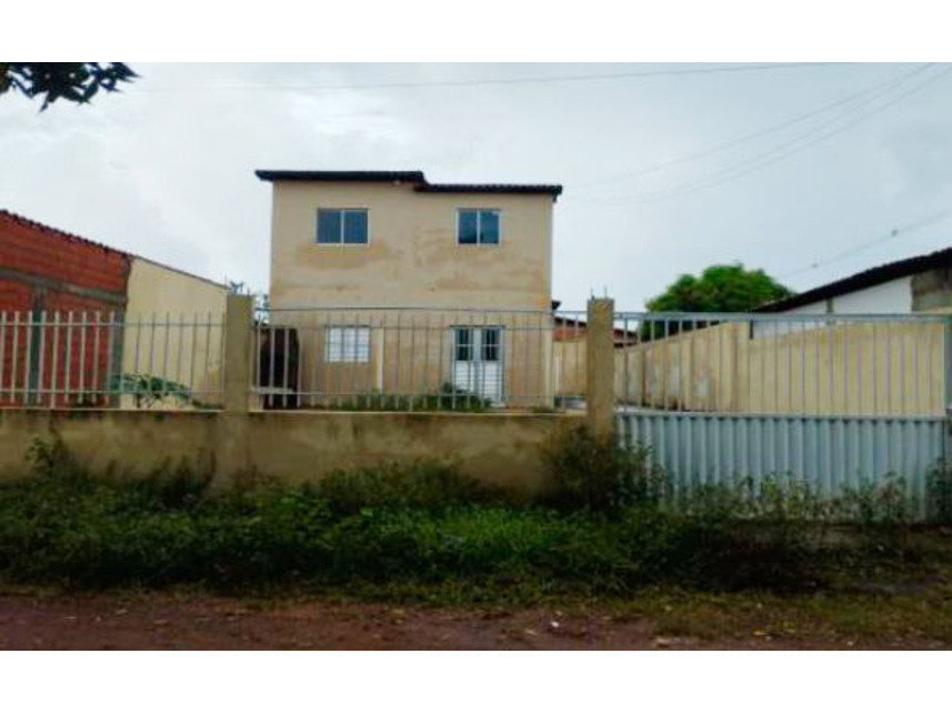 Casa com 3 quartos, 122,40m² construída, ocupada
