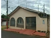 Casa em Leilão Ocupada com 224,58m² de Área Construída