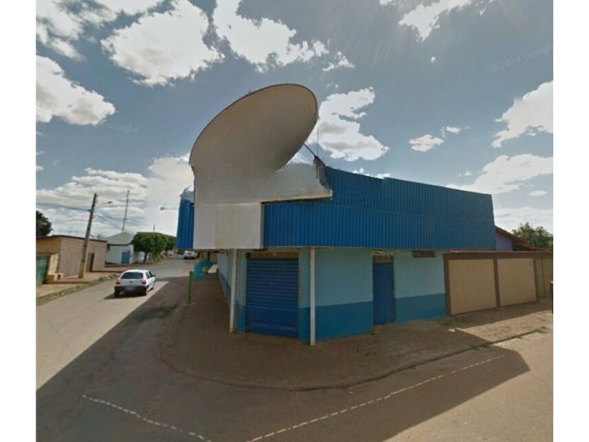 Prédio Comercial Ocupado em Vila Boa - Campo Limpo de Goiás