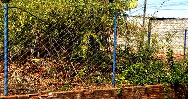 Terreno de esquina com 138,77m² em Sarandi/PR