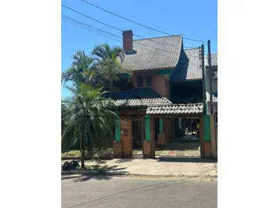 Sobrado com 3 Quartos em Canoas
