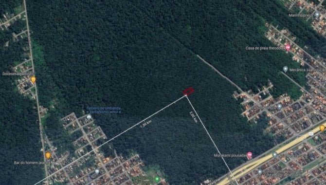 Terreno plano com 300 m², sem benfeitorias, ideal para investimento