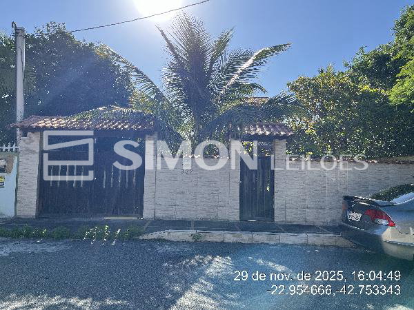 Casa em Maricá/RJ com 2 quartos e 94m²