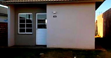 Casa em Arapongas com 43,85m² de área total