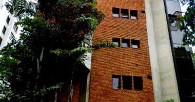 Apartamento Duplex com 5 vagas e depósito, 286,85m² útil, ocupado