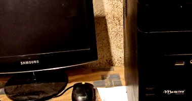 Computador Completo com Monitor e Acessórios - Lote 009
