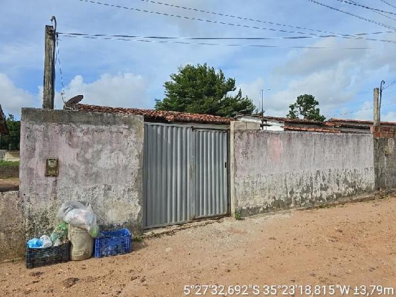 Casa 2 quartos, 1 banheiro, 69,94m² construída, 1 vaga